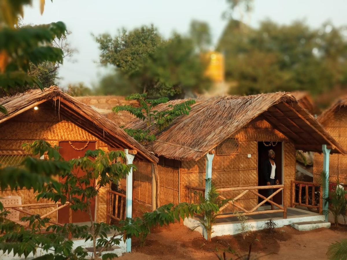 Hampi Nature Cottage エクステリア 写真