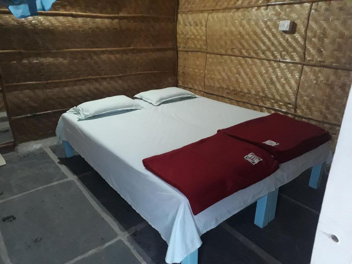 Hampi Nature Cottage エクステリア 写真